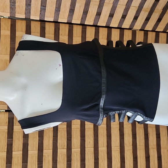 Leather detail top shelf bra - Picture 6 of 10